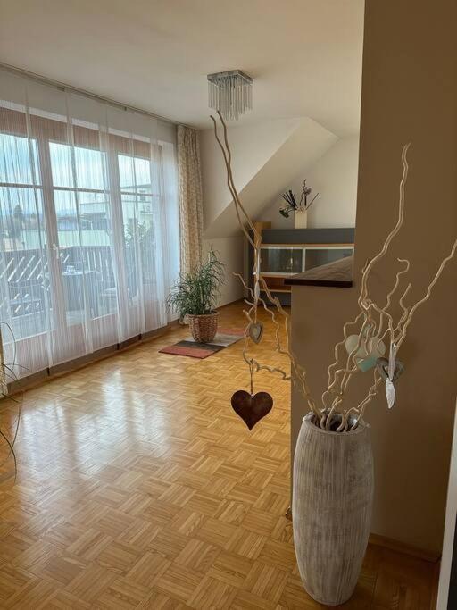 Freundliche Wohnung Naehe Weinstrasse Fuer 5 Personen Wagna Экстерьер фото